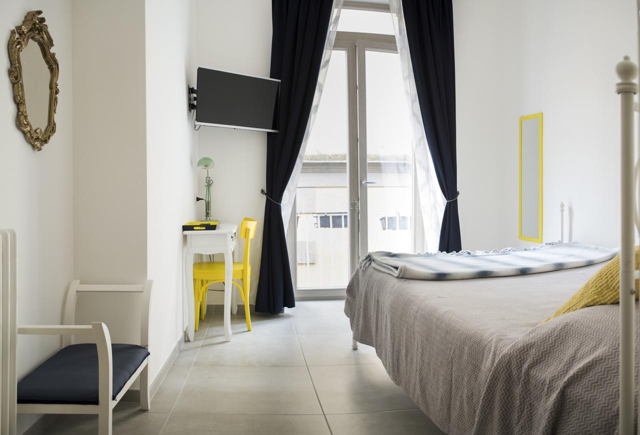 Civico10 Bed & Breakfast Napoli Dış mekan fotoğraf